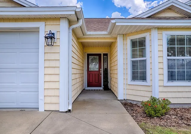 Photo 2 of Single family home for sale at 2445 Buttonwood Run, The Villages, FL 32162 | MLS# G5117036 | Listing updated on 2026-09-27
