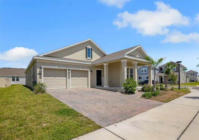 Photo 4 of Single family home for sale at 2637 Peace Of Mind Ave, Kissimmee, FL 34744 | MLS# S5156433 | Listing updated on 2026-08-28