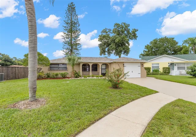 Photo 3 of Single family home for sale at 4236 Abaco Ct, New Port Richey, FL 34653 | MLS# TB8543024 | Listing updated on 2026-09-01