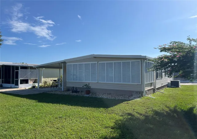 Photo 4 of Manufactured home for sale at 792 Grado Dr, Venice, FL 34285 | MLS# N6145514 | Listing updated on 2026-09-01