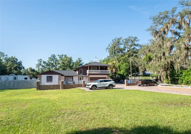 Photo 3 of Single family home for sale at 9613 Six Mile Crk Rd, Tampa, FL 33610 | MLS# TB8543025 | Listing updated on 2026-09-04