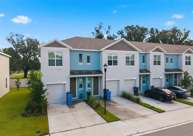 Photo 2 of Townhouse for sale at 4461 Rachel Falls Dr, Tampa, FL 33610 | MLS# S5156437 | Listing updated on 2026-09-07