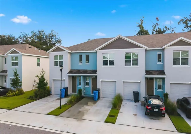Photo 3 of Townhouse for sale at 4461 Rachel Falls Dr, Tampa, FL 33610 | MLS# S5156437 | Listing updated on 2026-09-30