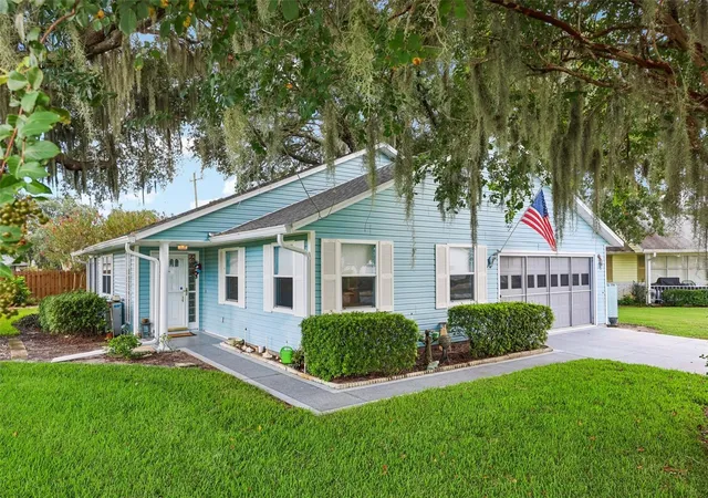 Photo 1 of Single family home for sale at 1607 Selkirk Dr, Leesburg, FL 34788 | MLS# G5117038 | Listing updated on 2026-09-28