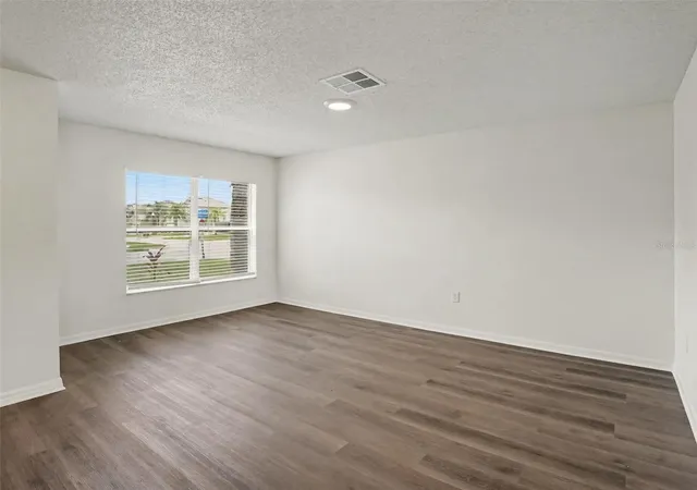 Photo 2 of Single family home for sale at 901 Anchorage Ln, Kissimmee, FL 34744 | MLS# O6437046 | Listing updated on 2026-08-28