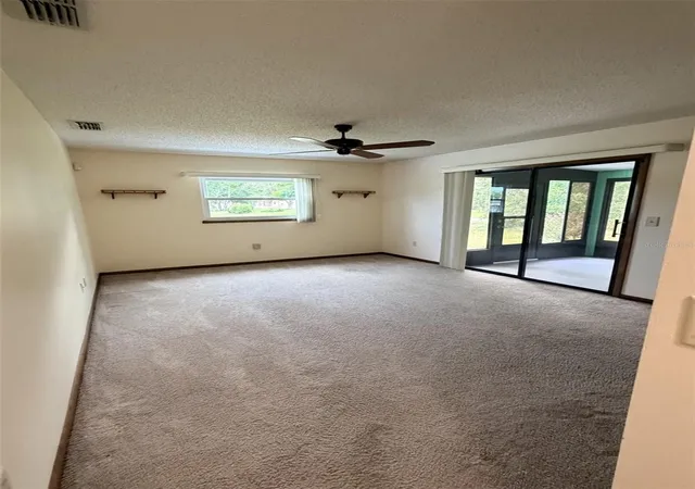 Photo 4 of Single family home for sale at 9140 SW 101st Lane, Ocala, FL 34481 | MLS# OM731185 | Listing updated on 2026-10-07