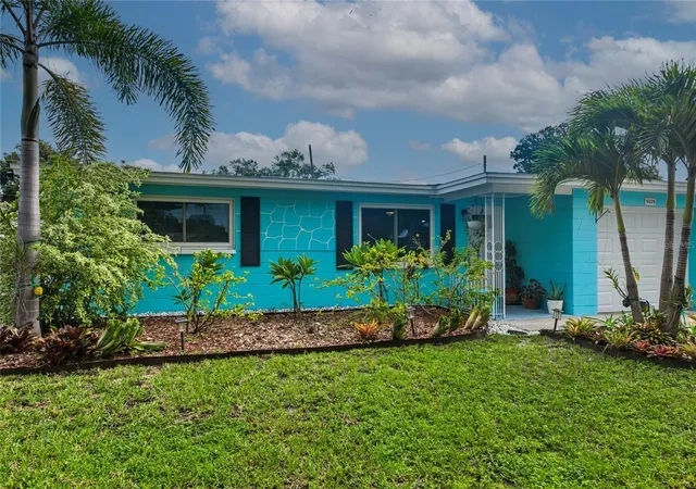 Photo 3 of Single family home for sale at 9029 Leisure Ln N, Largo, FL 33773 | MLS# TB8543048 | Listing updated on 2026-10-08