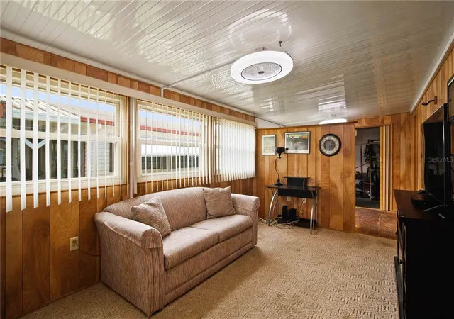 Photo 3 of Manufactured home for sale at 3333 26th Ave E #1096, Bradenton, FL 34208 | MLS# D6148576 | Listing updated on 2026-09-02