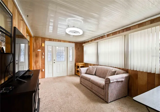 Photo 3 of Manufactured home for sale at 3333 26Th Ave E #1096, Bradenton, FL 34208 | MLS# D6148576 | Listing updated on 2026-09-02