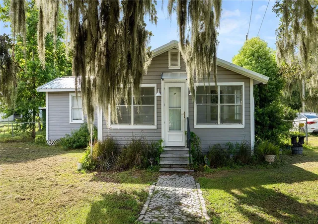 Photo 1 of Single family home for sale at 309 3rd Street, Fort Meade, FL | MLS# L4964617 | Listing updated on 2026-09-16