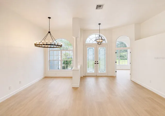 Photo 4 of Single family home for sale at 2532 Bellwood Dr, Brandon, FL 33511 | MLS# W7888969 | Listing updated on 2026-09-26