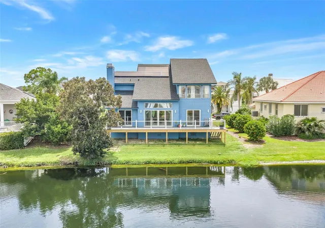 Photo 2 of Single family home for sale at 2111 Harbour Watch Dr, Tarpon Springs, FL 34689 | MLS# W7888970 | Listing updated on 2026-08-28