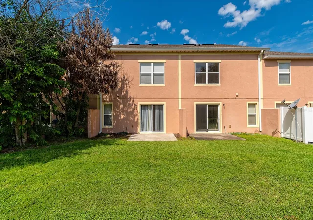 Photo 2 of Townhouse for sale at 3745 Collingwood Ln, Oviedo, FL 32765 | MLS# O6437056 | Listing updated on 2026-09-21