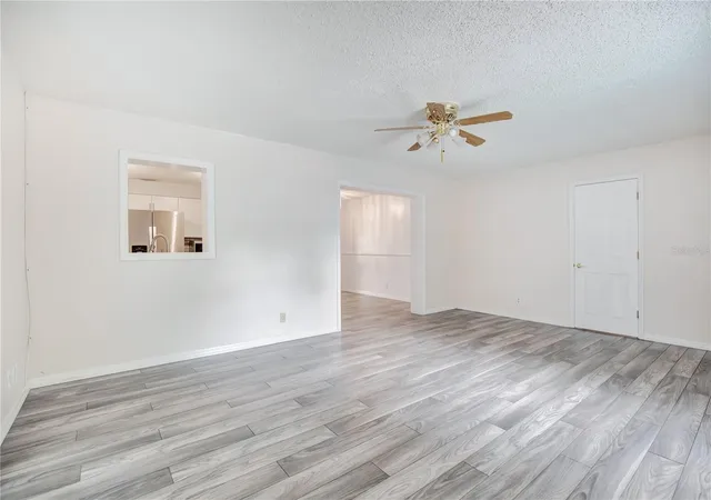 Photo 3 of Single family home for sale at 605 Boars Head Dr, Port Orange, FL 32127 | MLS# V4950945 | Listing updated on 2026-10-08