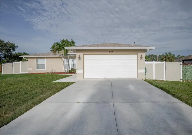 Photo 1 of Single family home for sale at 3147 Lobelia Rd, Venice, FL 34293 | MLS# A4704238 | Listing updated on 2026-08-30