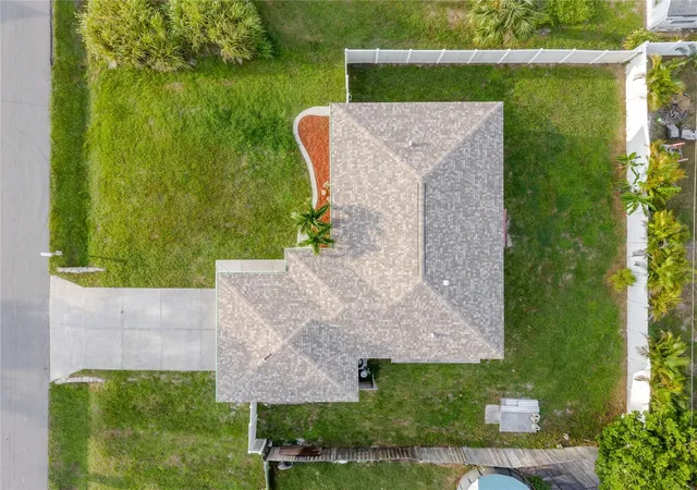 Photo 4 of Single family home for sale at 3147 Lobelia Rd, Venice, FL 34293 | MLS# A4704238 | Listing updated on 2026-08-30