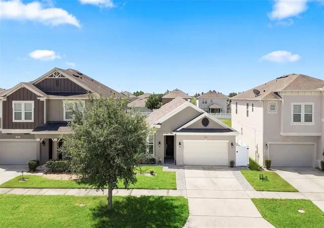 Photo 2 of Single family home for sale at 2050 Beacon Landing Cir, Orlando, FL 32824 | MLS# O6437060 | Listing updated on 2026-09-12