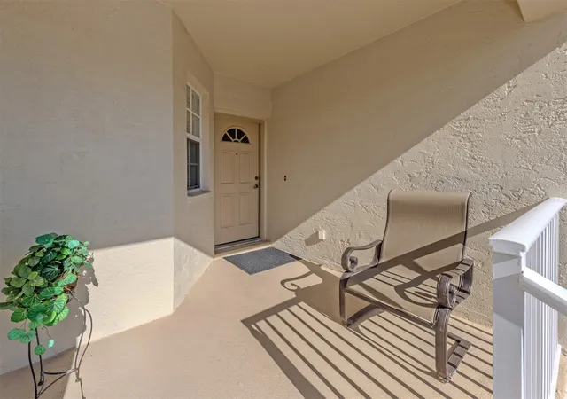 Listing Photo 4 - Condo for sale in building located at 503 Auburn Lakes Cir, Venice, FL 34292 - Unit #503