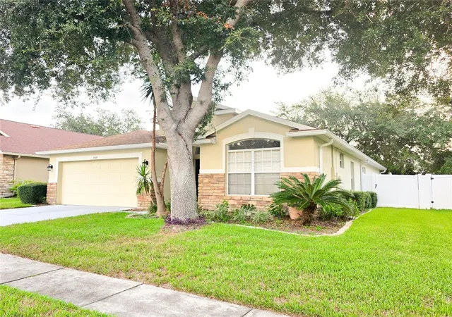 Photo 2 of Single family home for sale at 3549 Beaumont Loop, Spring Hill, FL 34609 | MLS# W7888972 | Listing updated on 2026-09-02