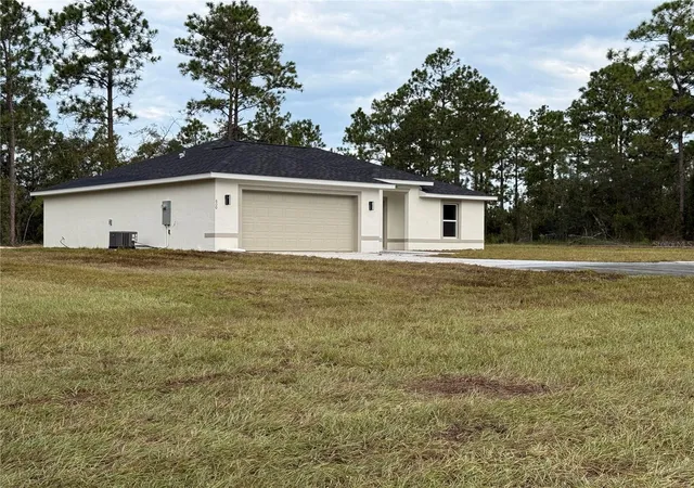 Photo 1 of Sale Pending at 600 Nw Ridgewood Rd, Dunnellon, FL 34431 | MLS# OM731201 | Listing updated on 2026-08-31