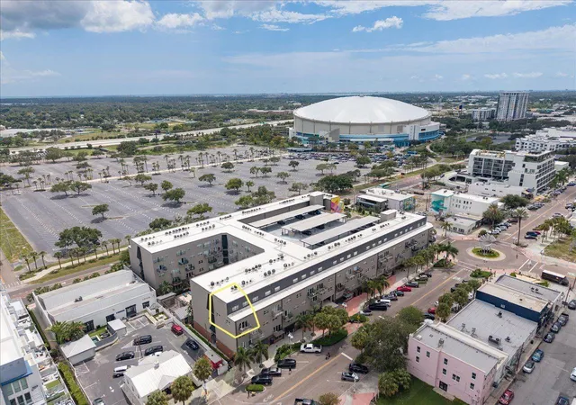 Photo 1 of Condo for sale at 1010 Central Ave #412, St Petersburg, FL 33705 | MLS# TB8543070 | Listing updated on 2026-08-30