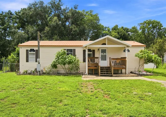 Photo 1 of Sale Pending at 2715 11th Ave Se, Ruskin, FL 33570 | MLS# TB8543075 | Listing updated on 2026-09-03