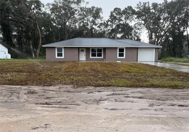 Photo 1 of Sale Pending at 2919 Se 147th Ln, Summerfield, FL 34491 | MLS# OM731210 | Listing updated on 2026-09-04