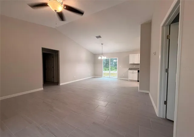 Photo 3 of Sale Pending at 2919 Se 147Th Ln, Summerfield, FL 34491 | MLS# OM731210 | Listing updated on 2026-09-04