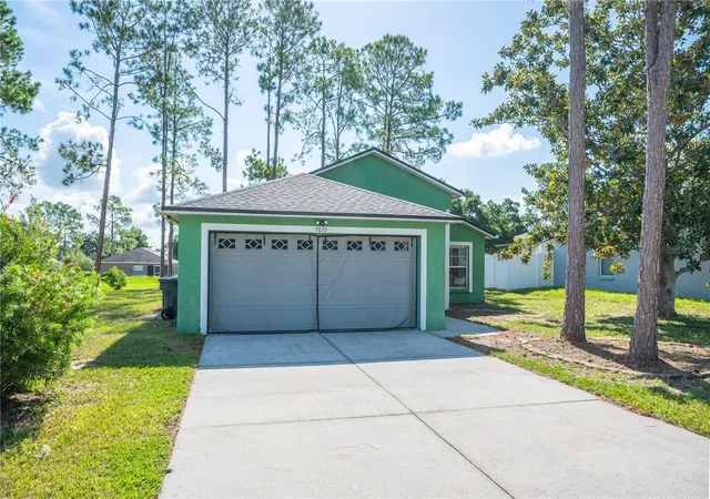 Photo 2 of Sale Pending at 7859 Sugar Pine Blvd, Lakeland, FL 33810 | MLS# L4964624 | Listing updated on 2026-09-02