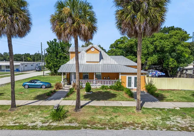Photo 4 of Single family home for sale at 1024 Vermont Ave, Saint Cloud, FL 34769 | MLS# O6437083 | Listing updated on 2026-09-16