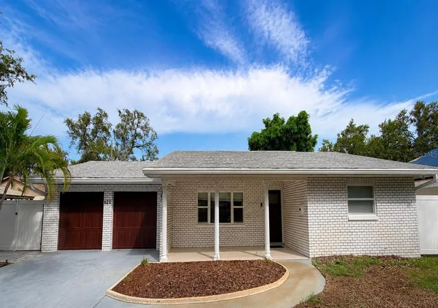 1st image of 620 La Plaza Ave S, St Petersburg, FL 33707 | MLS# TB8543100