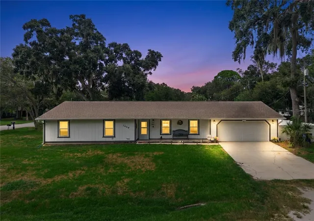 Photo 2 of Single family home for sale at 1629 Orange Tree Dr, Edgewater, FL 32132 | MLS# V4950948 | Listing updated on 2026-09-04