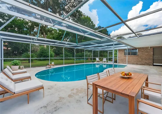 Photo 3 of Sale Pending at 82 S St Andrews Dr, Ormond Beach, FL 32174 | MLS# FC321024 | Listing updated on 2026-09-29