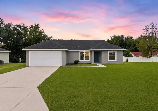 Photo 1 of Single family home for sale at 15 Water Trak, Ocala, FL 34472 | MLS# OM731217 | Listing updated on 2026-09-01