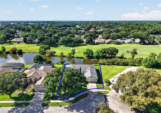 Photo 3 of Single family home for sale at 6022 Falconbridge Pl, Mount Dora, FL 32757 | MLS# G5117049 | Listing updated on 2026-09-01