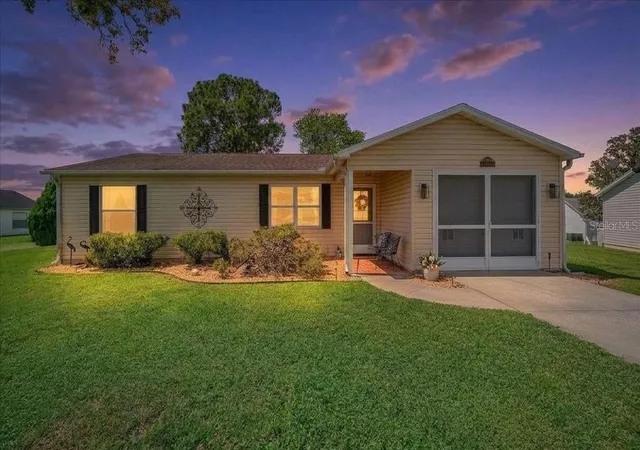 Photo 2 of Single family home for sale at 1410 Sanchez Ct, Lady Lake, FL 32159 | MLS# G5117051 | Listing updated on 2026-09-24