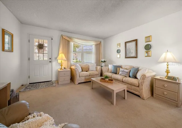 Photo 4 of Single family home for sale at 1410 Sanchez Ct, Lady Lake, FL 32159 | MLS# G5117051 | Listing updated on 2026-09-24