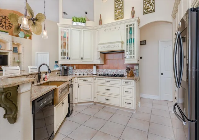Photo 3 of Single family home for sale at 2317 Sw 43rd Ln, Cape Coral, FL 33914 | MLS# TB8543148 | Listing updated on 2026-08-31