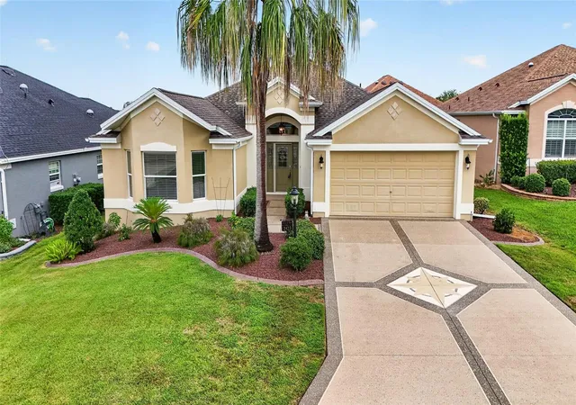 Single family home for sale at 2425 Boiling Springs Ct, THE VILLAGES, FL 32162 | MLS# G5117056