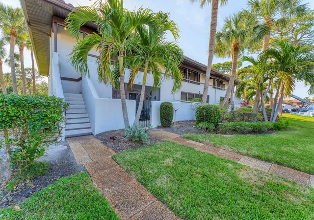 Photo 1 of Condo for sale at 3500 El Conquistador Pkwy #252, Bradenton, FL 34210 | MLS# A4704270 | Listing updated on 2026-09-20