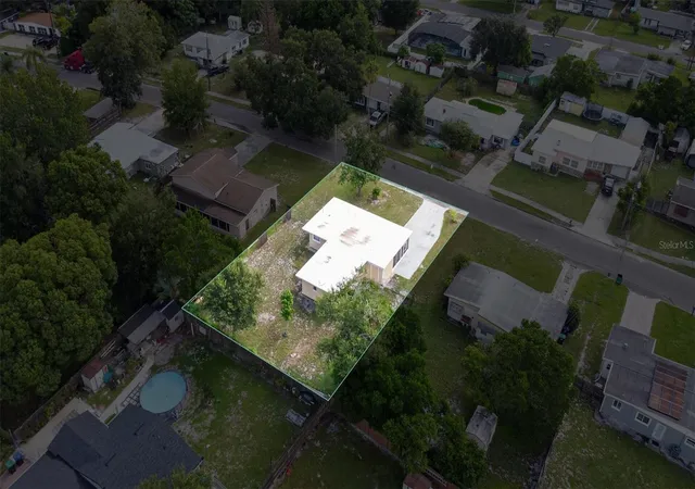 Photo 52 of Single family home for sale at 208 Palmyra Dr, ORLANDO, FL 32807 | MLS# O6437148 | Listing updated on 2026-10-06