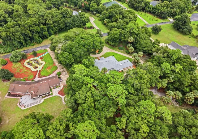 Photo 4 of Single family home for sale at 1830 Glenwood Oaks Ln, Deland, FL 32720 | MLS# V4950955 | Listing updated on 2026-09-21