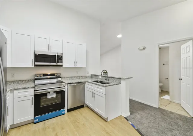 Listing Photo 3 - Condo for sale in building located at 8827 Grand Palms Cir, KISSIMMEE, FL 34747 - Unit #B