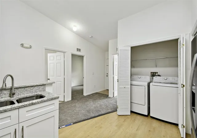 Listing Photo 4 - Condo for sale in building located at 8827 Grand Palms Cir, KISSIMMEE, FL 34747 - Unit #B