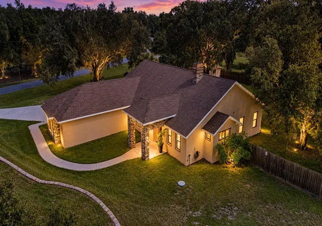 Single family home for sale at 1605 Butch Cassidy Trl, WIMAUMA, FL 33598 | MLS# TB8543167