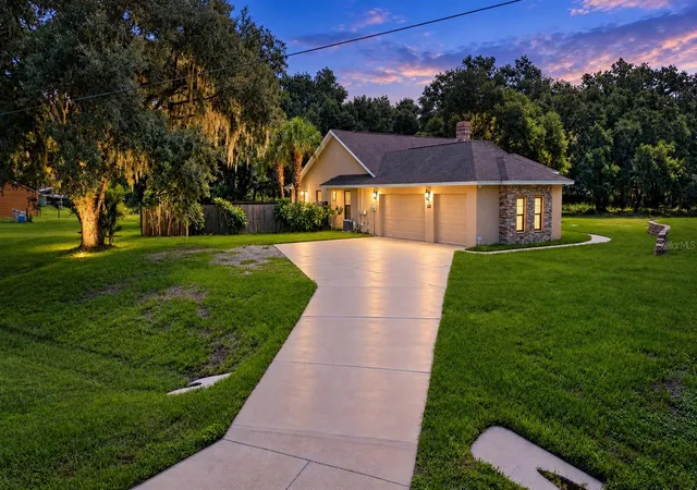 Photo 2 of Single family home for sale at 1605 Butch Cassidy Trl, Wimauma, FL 33598 | MLS# TB8543167 | Listing updated on 2026-09-05