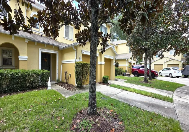 Photo 3 of Townhouse for sale at 4555 Limerick Dr, Tampa, FL 33610 | MLS# TB8543168 | Listing updated on 2026-09-01