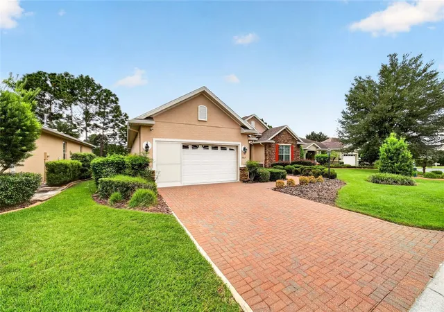 Photo 3 of Single family home for sale at 8815 Sw 83rd Court Rd, Ocala, FL 34481 | MLS# OM731229 | Listing updated on 2026-08-29