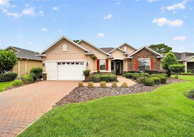 Photo 3 of Single family home for sale at 8815 Sw 83Rd Court Rd, Ocala, FL 34481 | MLS# OM731229 | Listing updated on 2026-08-29