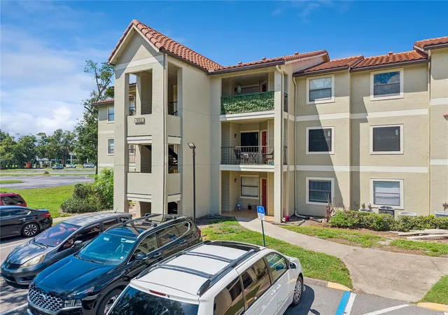 Photo 2 of Condo for sale at 3012 Parkway Blvd #203, Kissimmee, FL 34747 | MLS# O6437164 | Listing updated on 2026-09-02